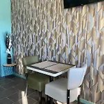 Logis - Et Restaurant Le Sofhotel Szálloda Forges-les-Eaux