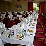 Logis - Et Restaurant Le Sofhotel Forges-les-Eaux