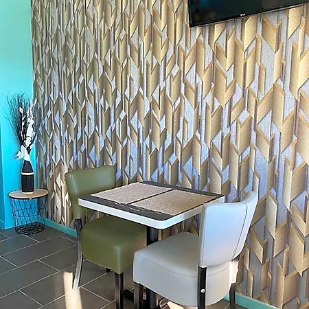 Logis - Et Restaurant Le Sofhotel
