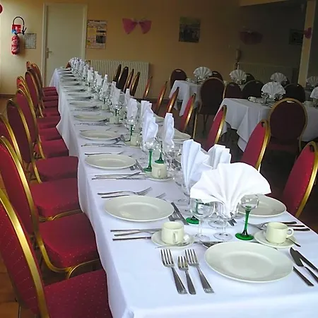 Logis - Et Restaurant Le Sofhotel 2* Forges-les-Eaux