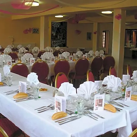 Logis - Et Restaurant Le Sofhotel Hotel