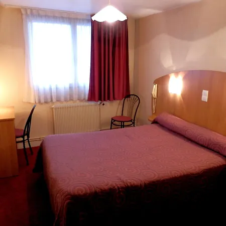 Logis - Et Restaurant Le Sofhotel 2* Forges-les-Eaux